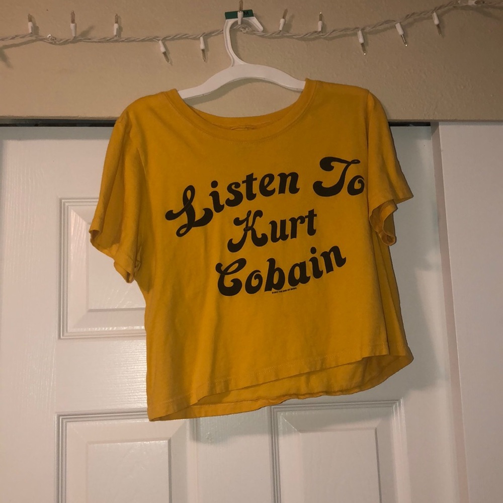 Zumiez yellow crop top